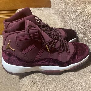 Retro Jordan 11’s paid $450 no box